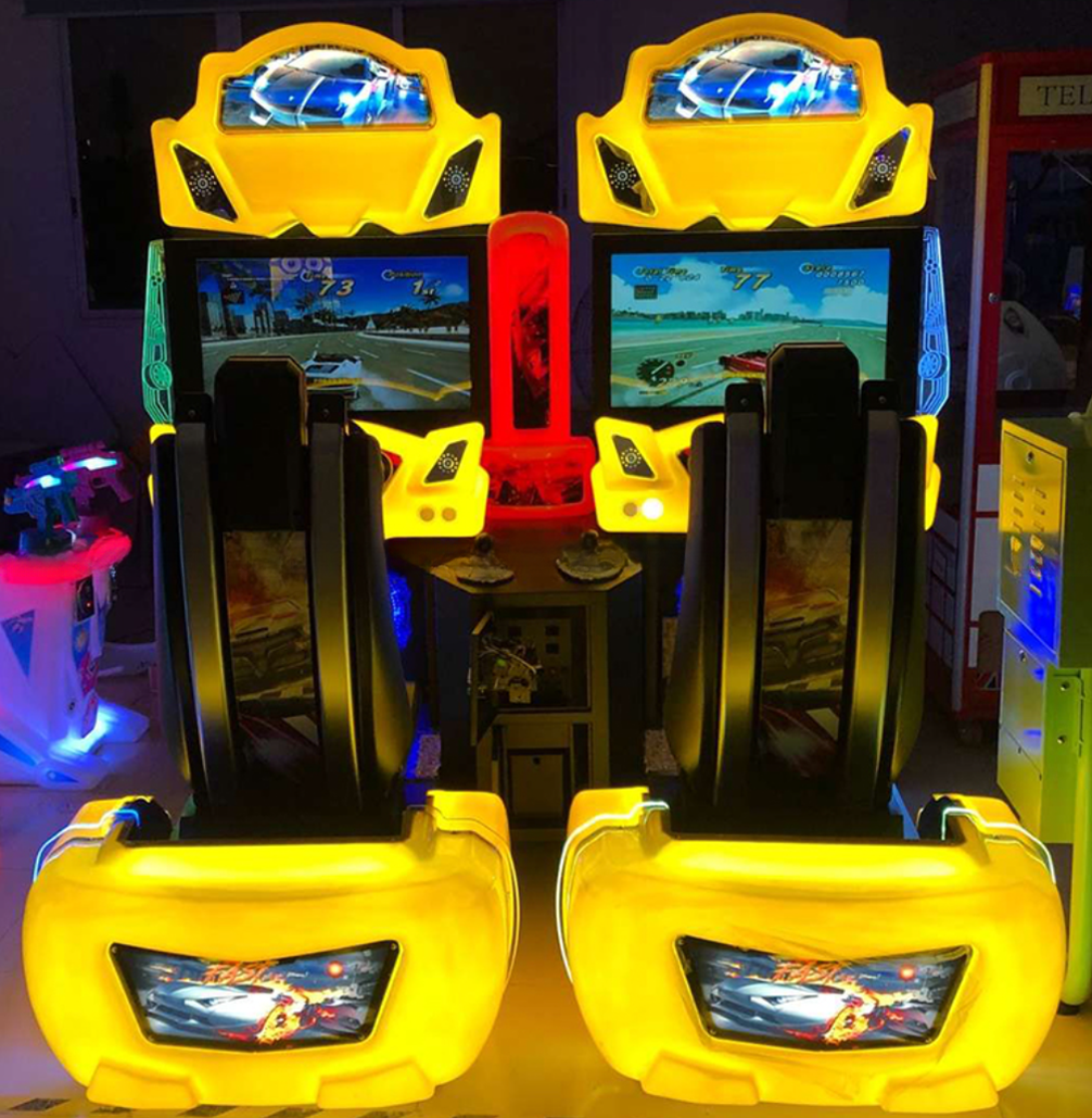 OEM ODM Interesting 2 Player Racing Arcade Machine For Amusement Parks