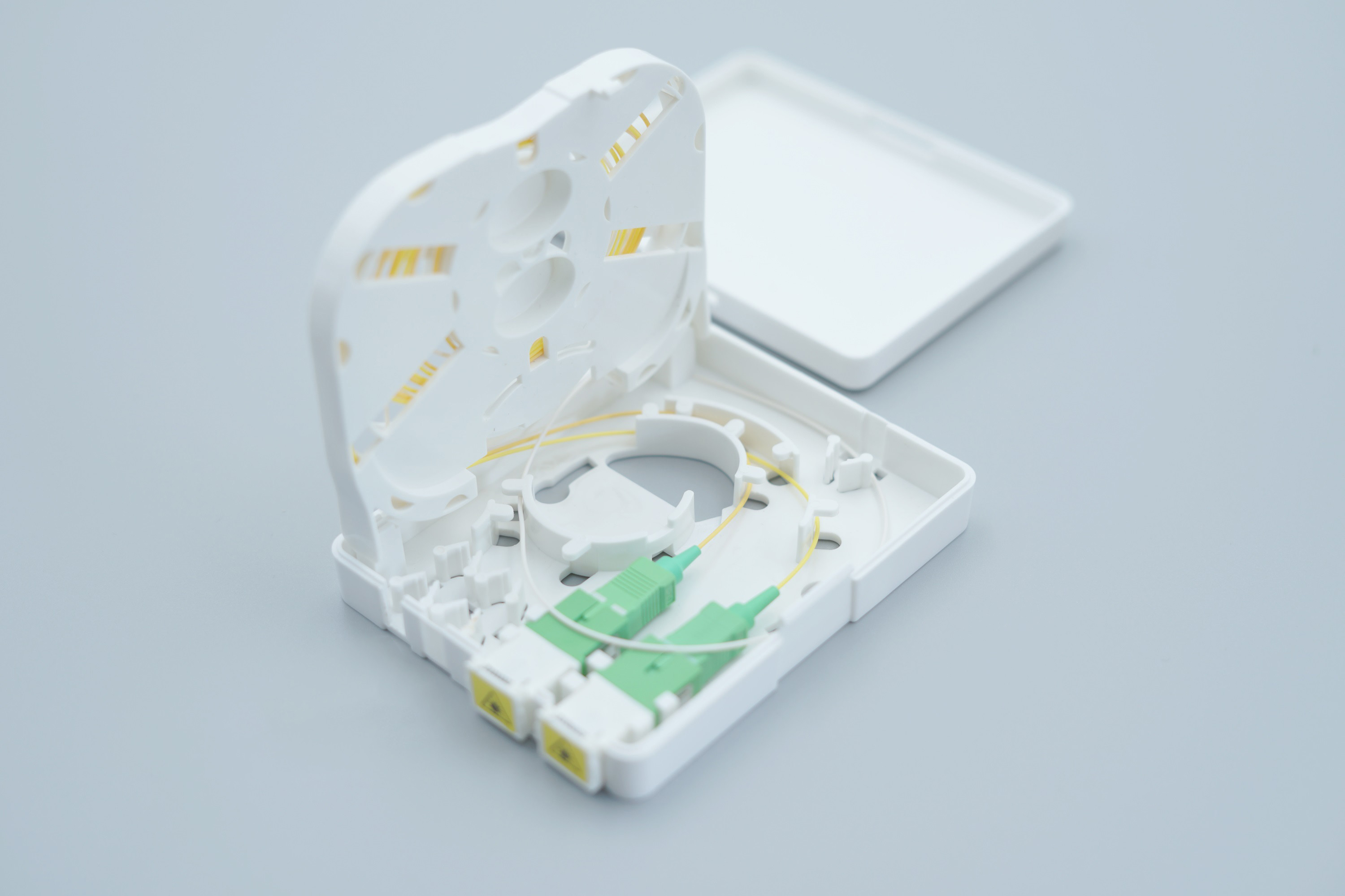 Flame Retardant FTTH Termination Box Wiring Zone SC APC Fiber Optic Faceplate