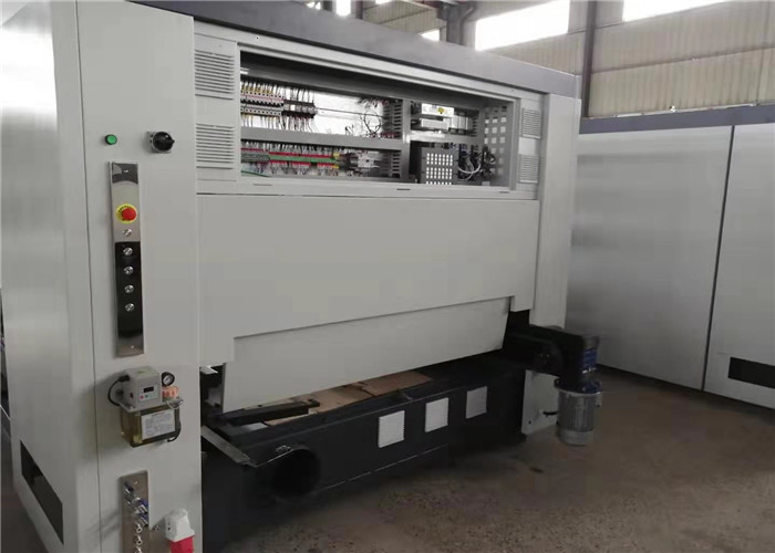 Easy Operation Fiber Optic Laser Cutting Machine High Rigidity Heavy Chassis