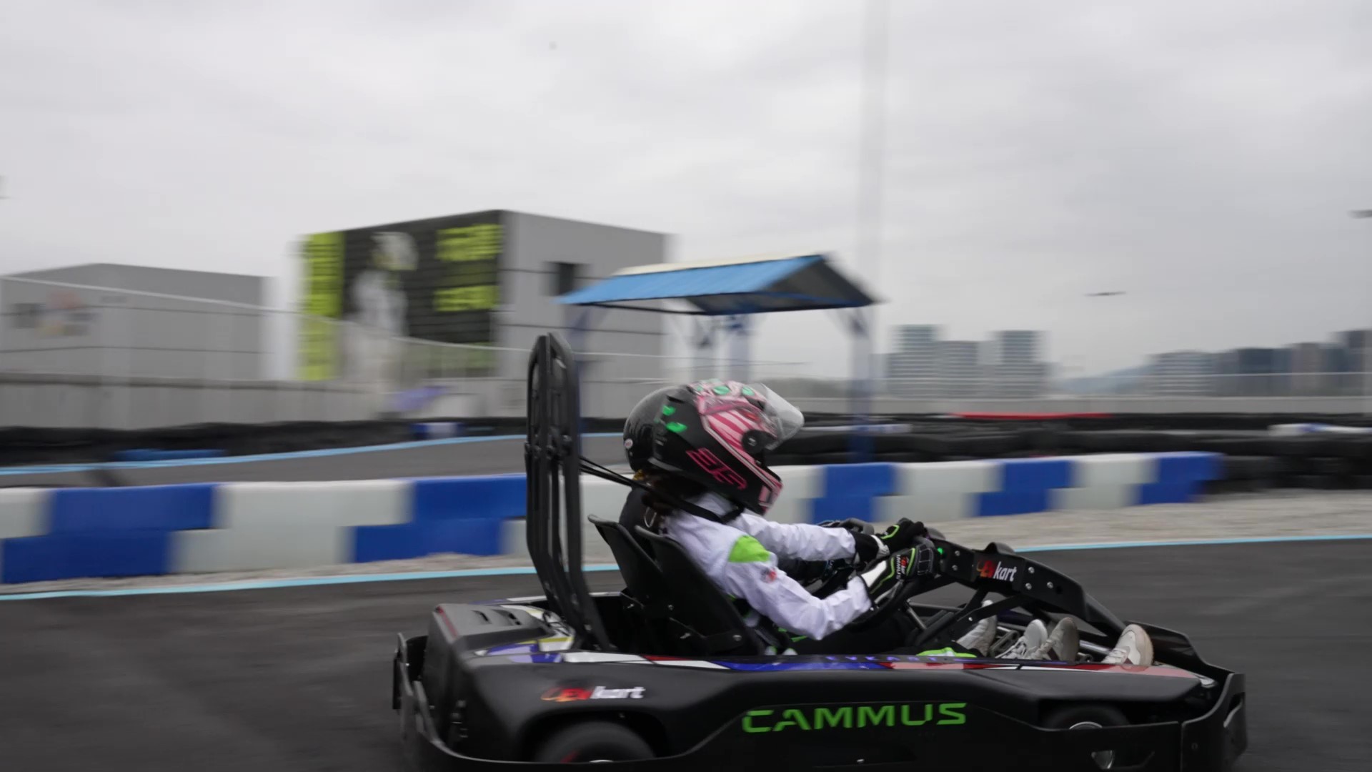 Kids 48v 1000Watt E Go Kart With Single Hydraulic Disc Brake system