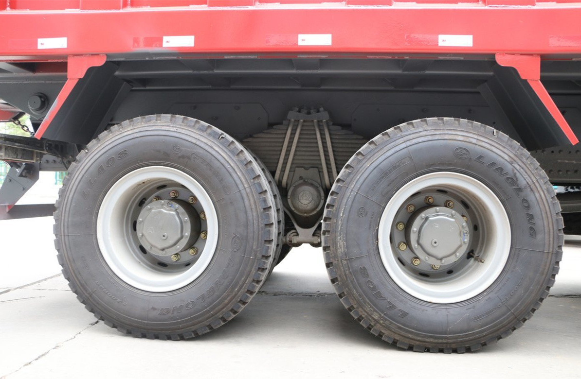 Sino Howo Dump Truck 76 Flat Cabin 8*4 Tipper Truck 30-50 Tons Loading 12 Tires LHD＆RHD