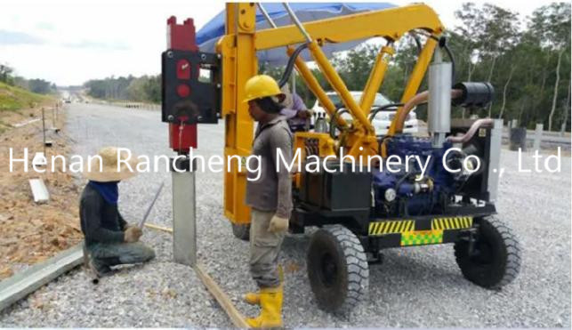 Solar Pile Driver With 39KW Engine For 170 Cm Depth And 2.8T Vehicle Weight