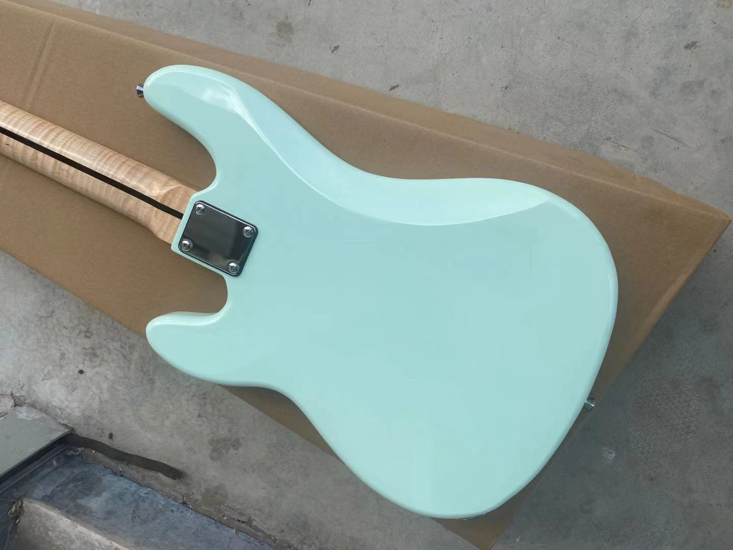 Custom 4 Strings Flamed Maple Neck Maple Fingerboard Electric Bass Guitar Chrome hardware