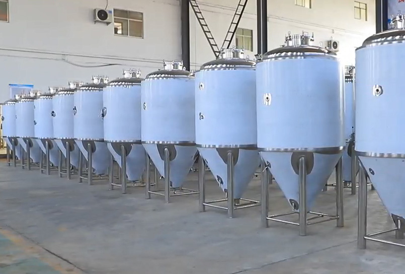 Insulated 1000L Conical Beer Fermenter with Glycol Jacket and Polyurethane Insulation