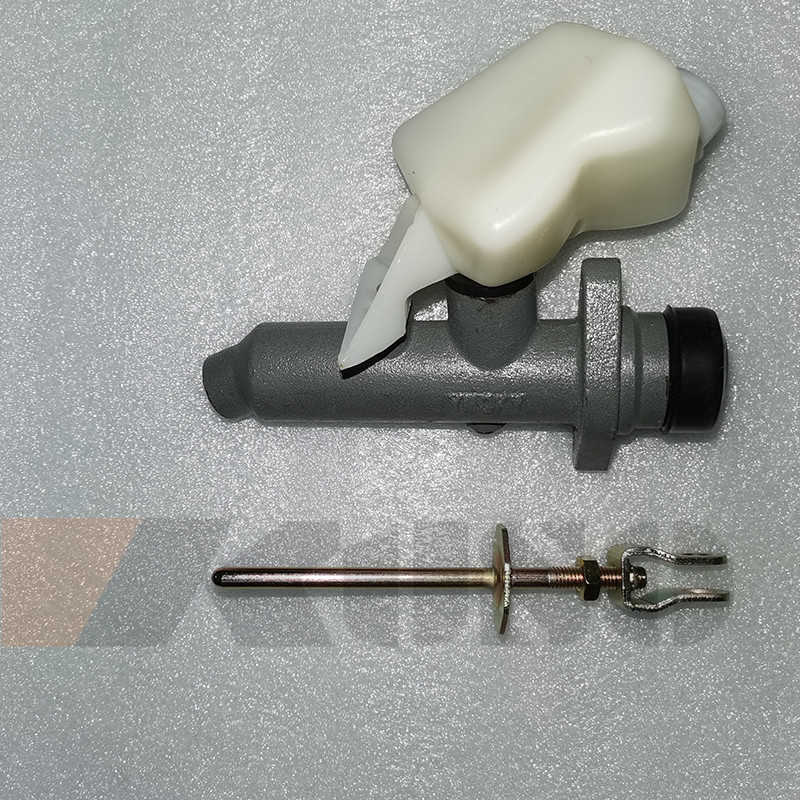 Hino P11C Japanese Truck Part 31420-E0061 Clutch Master Cylinder
