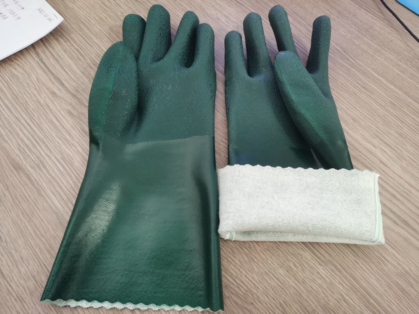 35cm Cold Weather PVC Gloves Flock Cotton Lined Dark Green PVC Heavy Duty Gloves