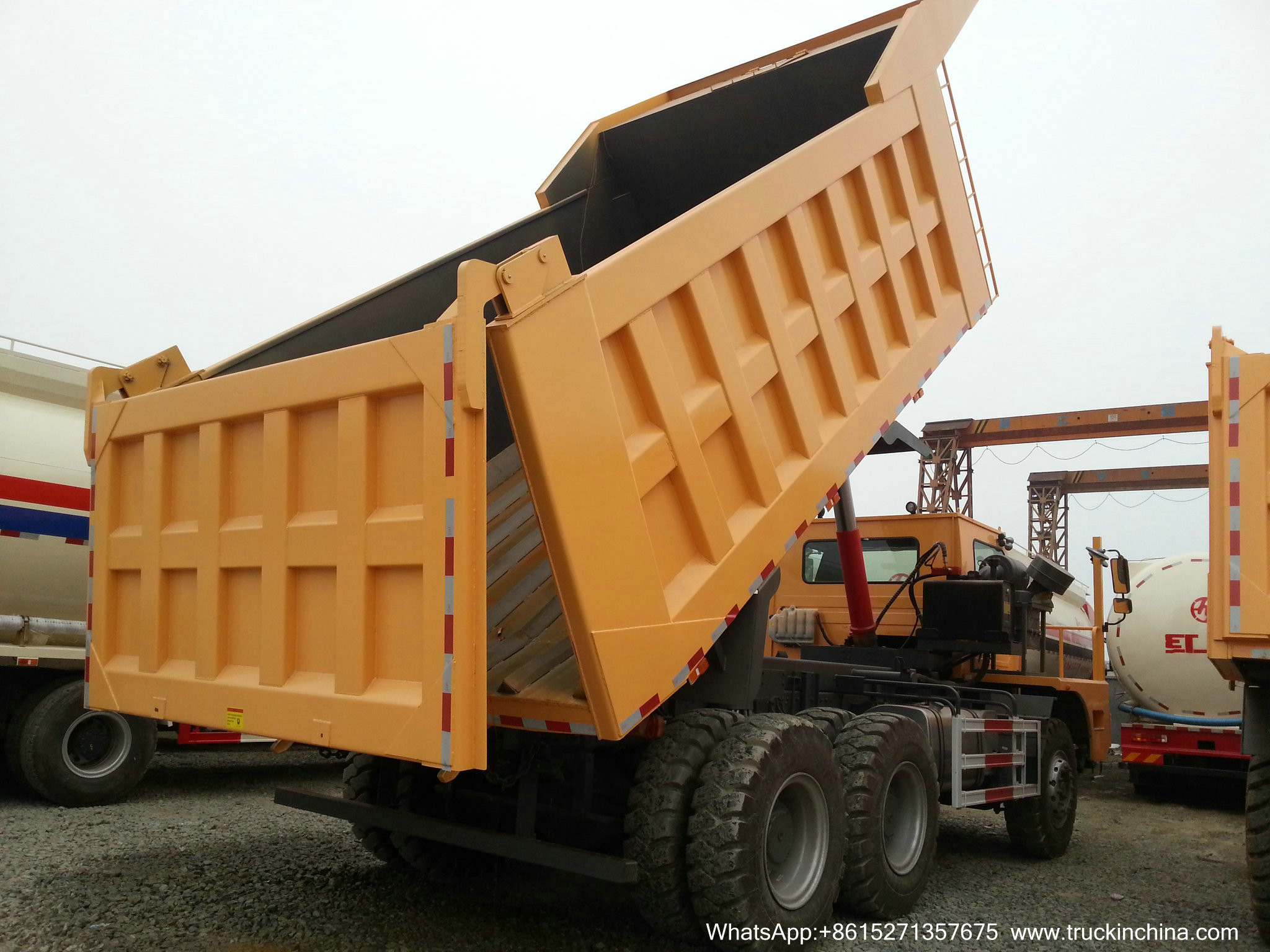 Sinotruk HOWO 70ton Mine Dump Truck U-Box Tipper Truck WhsApp:+8615271357675