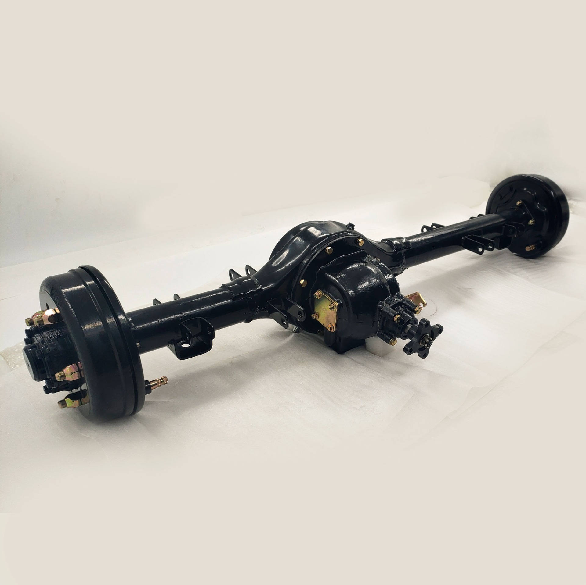DAYANG 5th Generation Torque King Rear Axle with 220mm Brake Drum and 70mm Bridge Tube