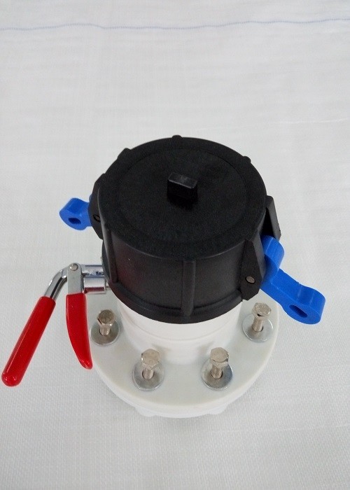 Plastic Flexitank Valve Liquid Packaging Ibc Tank Accessories Oem Service