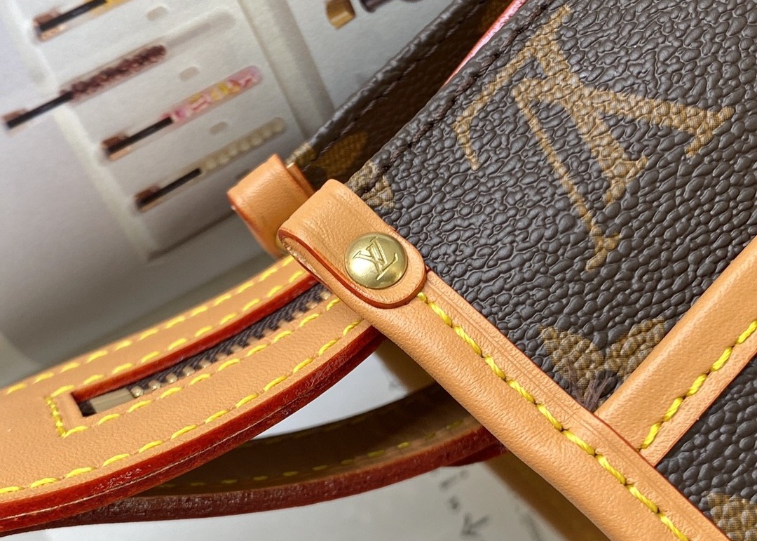Monogram Printing 30cm Women'S Leather Crossbody Sling Bag Gold Ball Decoration