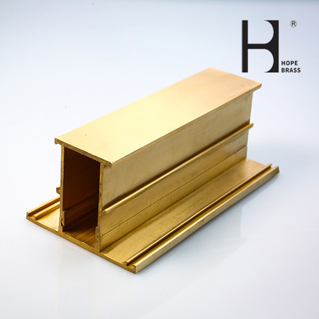 ISO9001 Fadeless Metal Frame Profiles , HPB58-3 Window Frame Trim