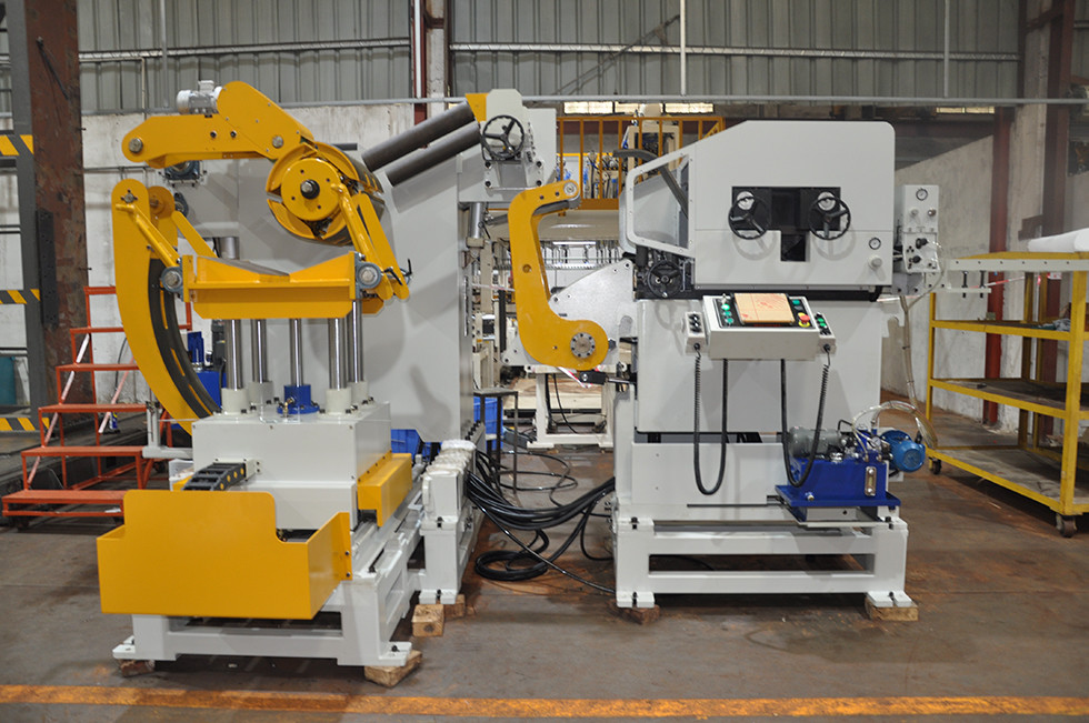 Mitsubishi Servo Motor Safety PLC Sheet Metal Straightener Machine For Air Conditioning Parts