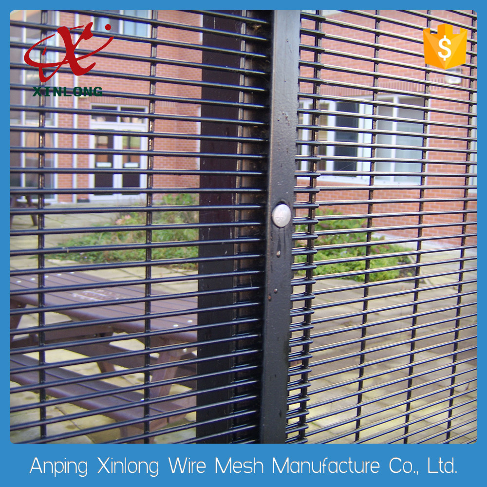 Dark Green 358 Welded Wire Mesh Panels , Iron Wire Garden Fencing