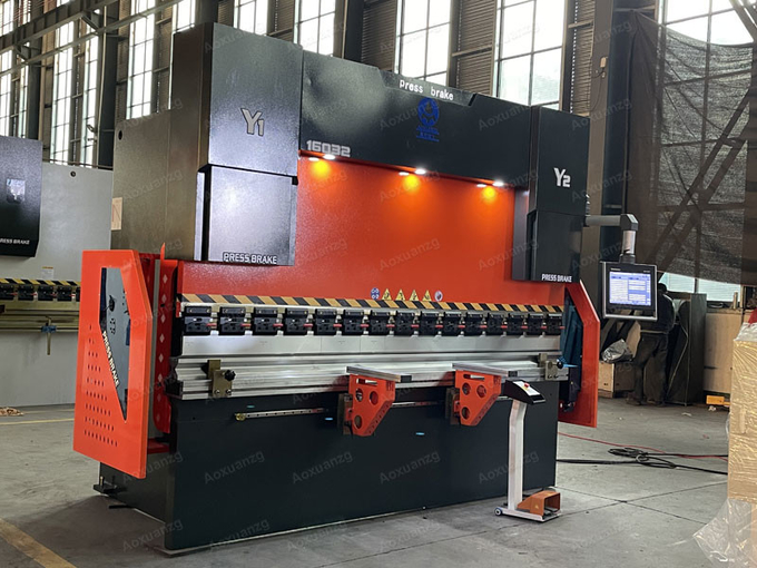 160Tons 3200mm Width Hydraulic Metal Bending Machine CNC DA58T Press Brake 4+1 Axis
