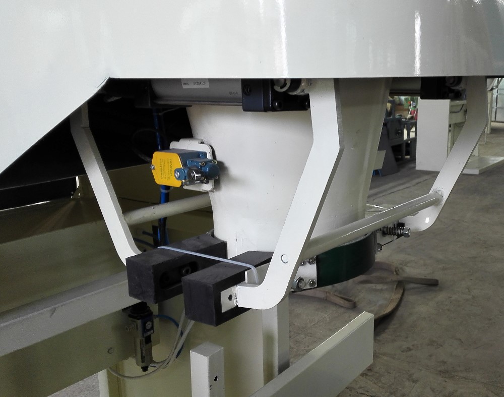 Automatic wheat flour packing machine for kraft paper bag