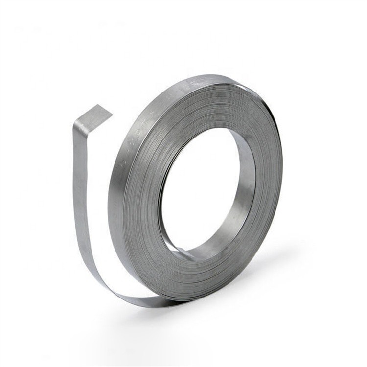 Hot Rolled 303 Stainless Steel Strip AiSi Forged Smooth Surface