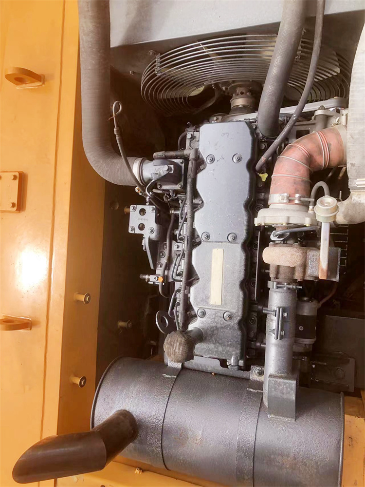 Shanghai Used Hyundai 305LC-9 Excavator with Original Hydraulic Valve and Performance