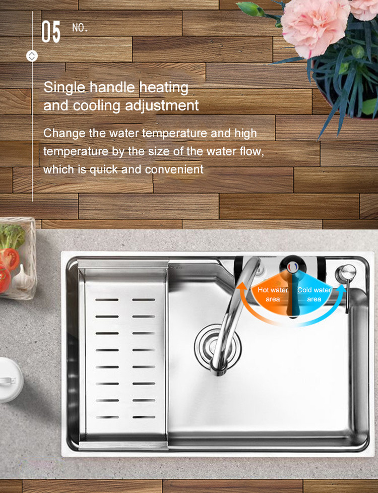 Bathroom Sink Hot And Cold Water Faucet 2-3L/Min With Rotatable Outlet Pipe