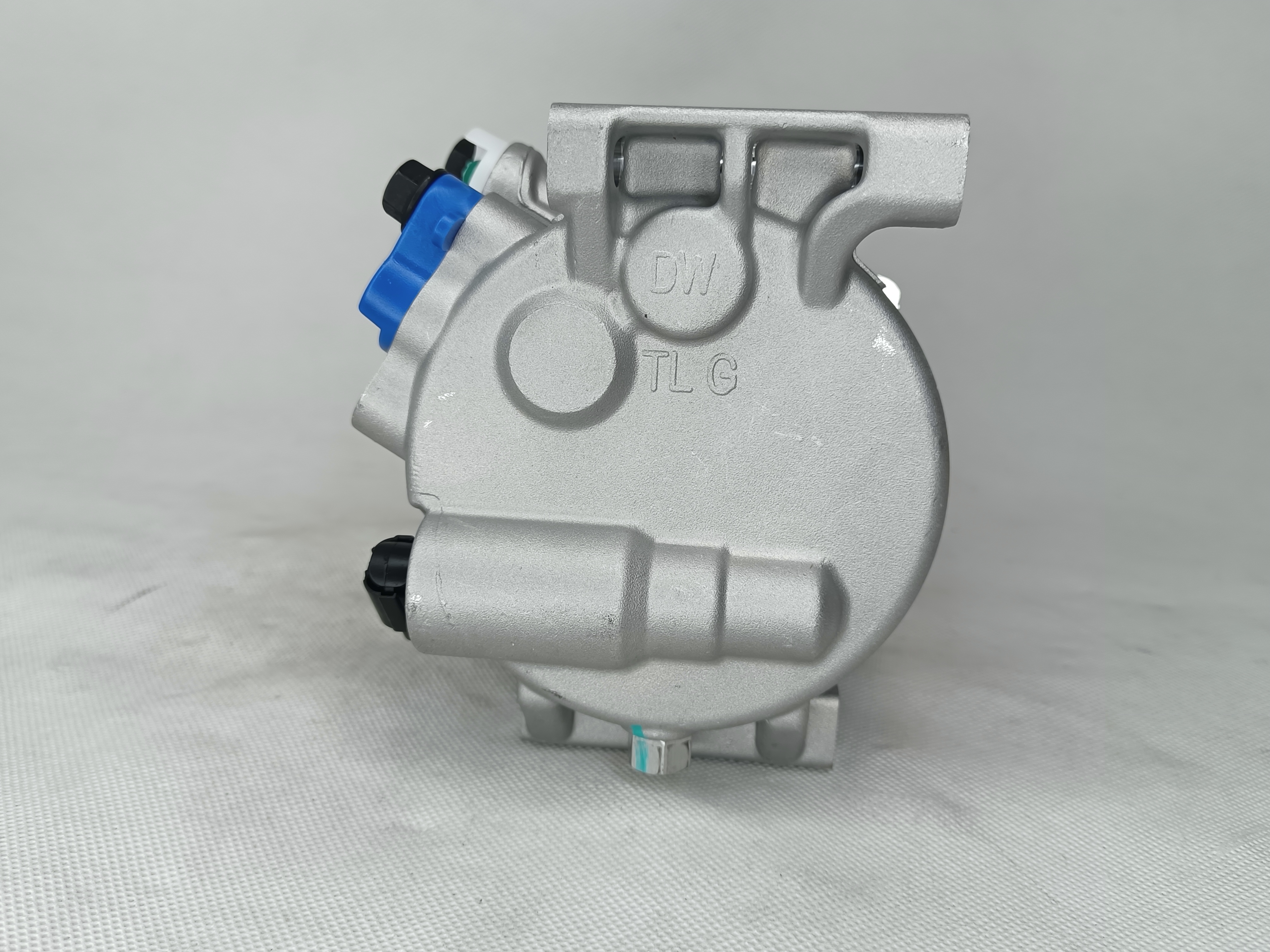 Auto AC Conditioning Compressor For 97701D3301 Hyundai K3 Tucson 97701-D3300 97701D3300