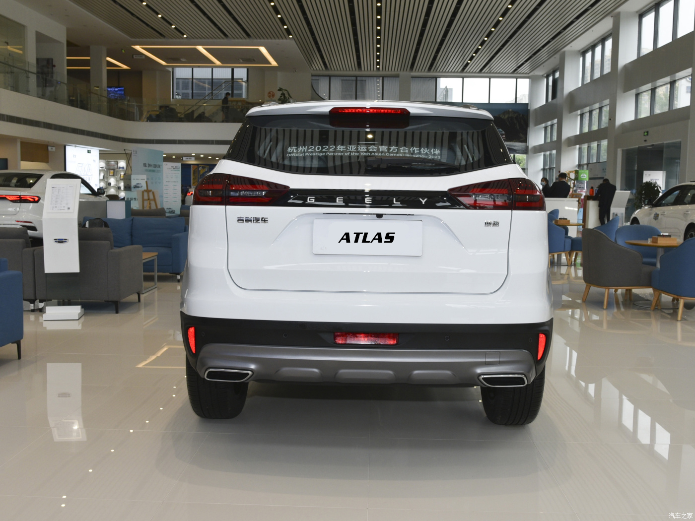 GEELY Boyue Atlas 2022 1.8TD DCT Smart Elegant Shape Fuel Vehicle with Electric Front Window and One Key Lifting