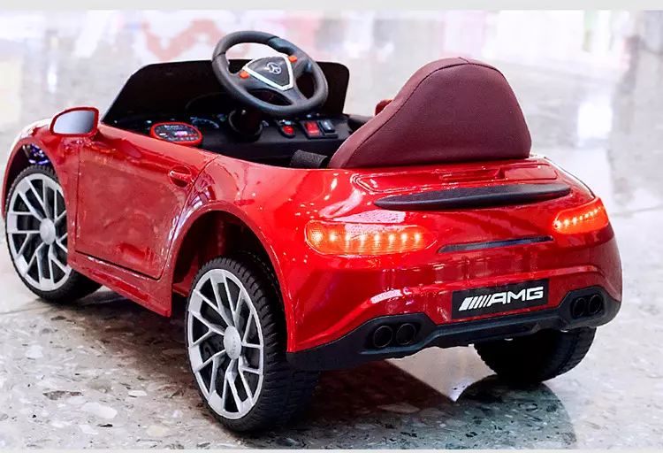 Remote Control Music Children Electric Car/ Kids Ride On Car 12V Red Max load 30kg