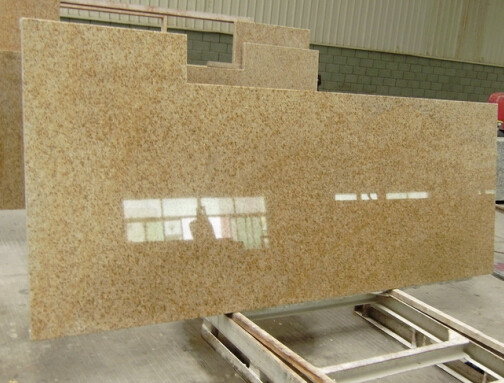 G682 Rusty Yellow Granite Stone Slabs , G682 Sunset Gold Granite Fashionable Appearance