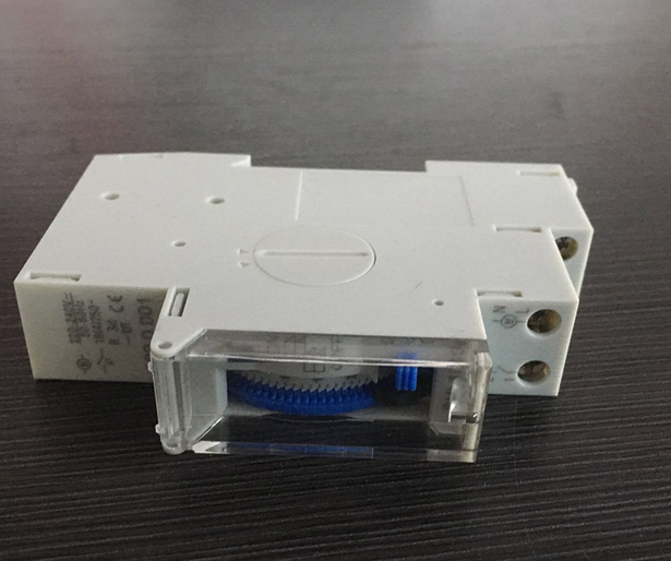 SUL180a 90 Minutes DIN Rail Timer 24 Hours Daily Mechanical Time Switch