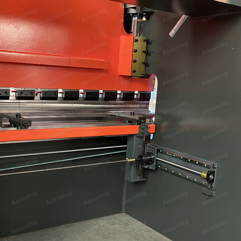 160Tons 3200mm Width Hydraulic Metal Bending Machine CNC DA58T Press Brake 4+1 Axis