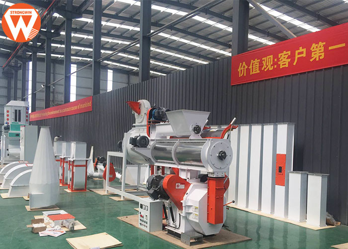 Cattle Sheep Horse Poultry Pellet Feed Plant With Siemens Motor Multi Function Hammer Mill