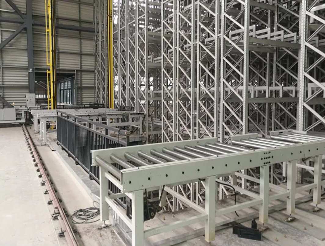 Height 12900mm Lightweight ASRS Stacker Crane Single Mast SRM