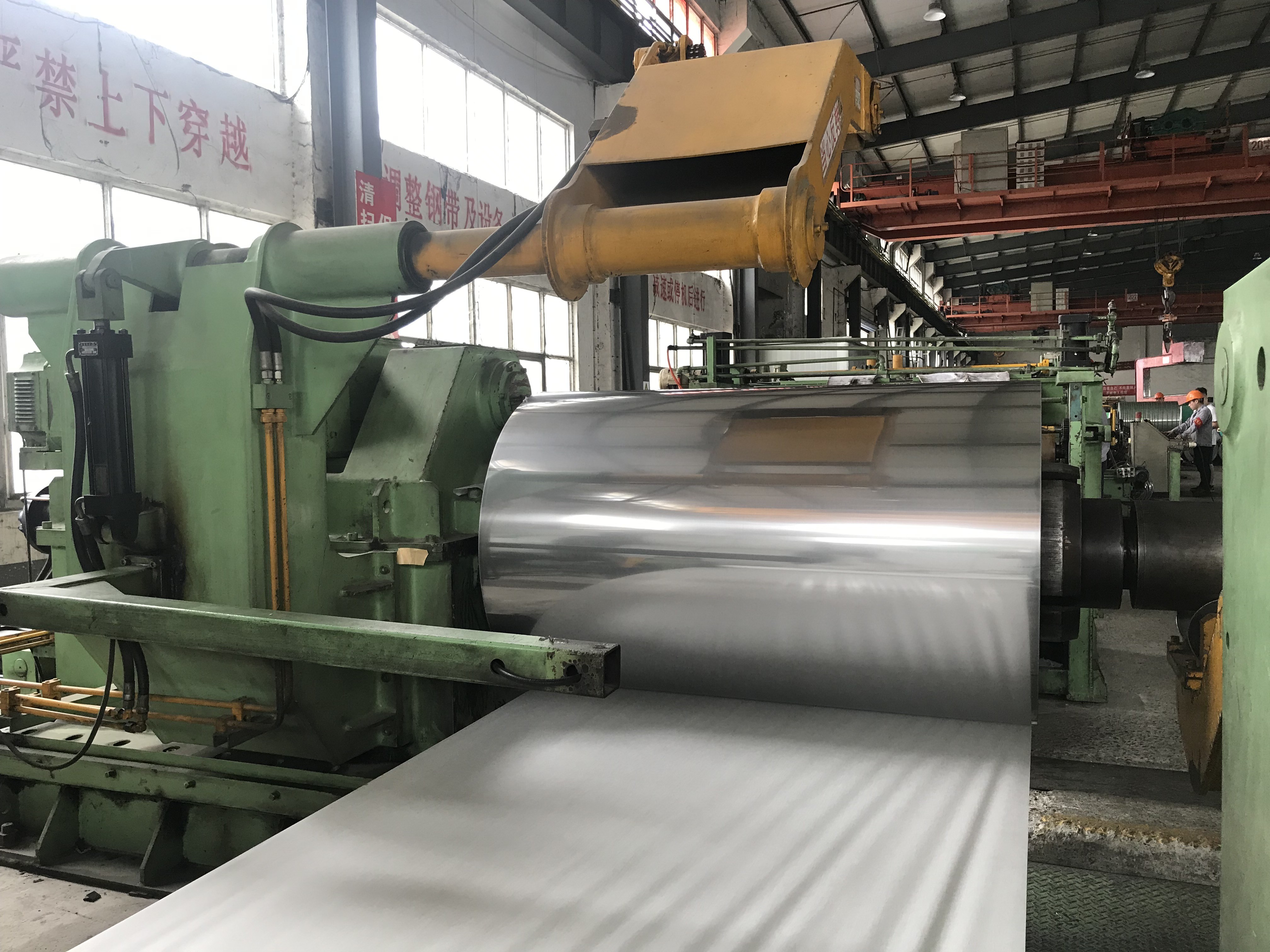 1219mm 1500mm 2000mm Stainless Steel Coil Sheet 8K Austenitic 430 Hot Rolled Coil