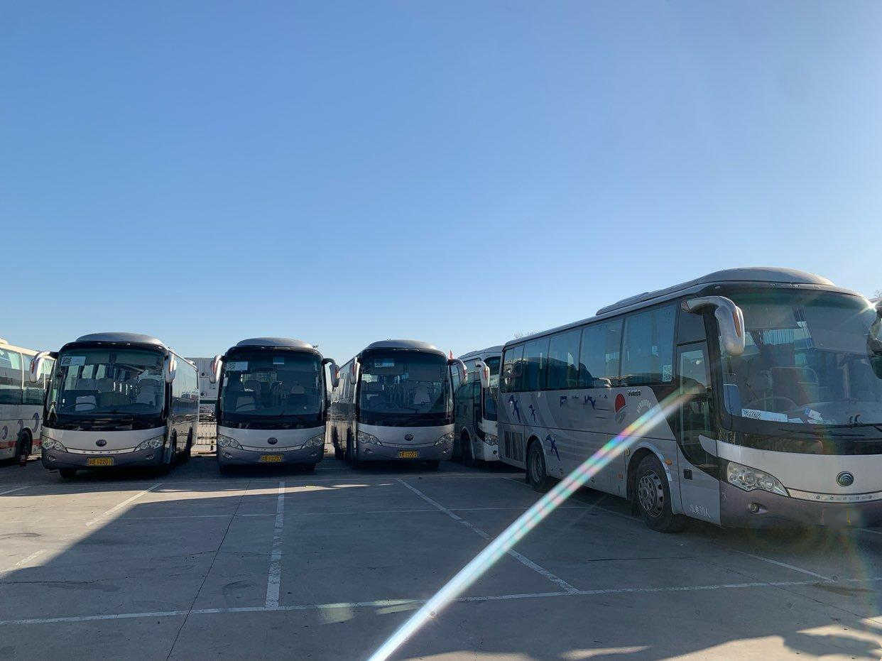 Luxury Long Distance Bus Yutong Zk6908 39 Seater Passenger Coach Bus RHD/LHD Air Bag Suspension