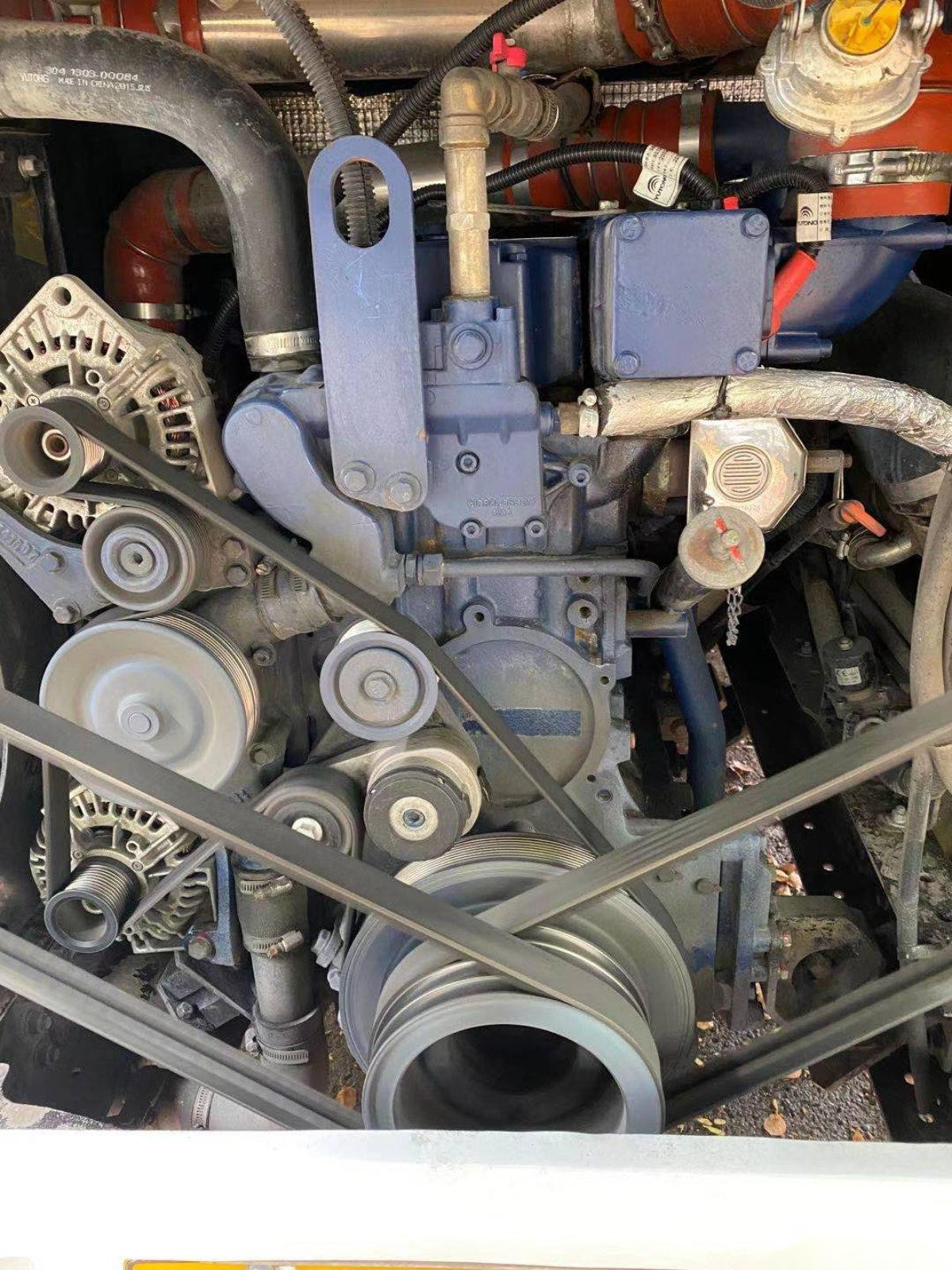 ZK6119 Yutong Bus Rear Engine Euro V 51 Seats Airbag Chassis Used Tour Bus