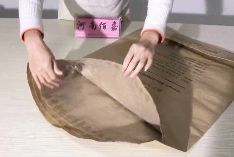 Customized Printing Multiwall Kraft Paper Bags 150 Grams For Pet Cat Litter Packaging