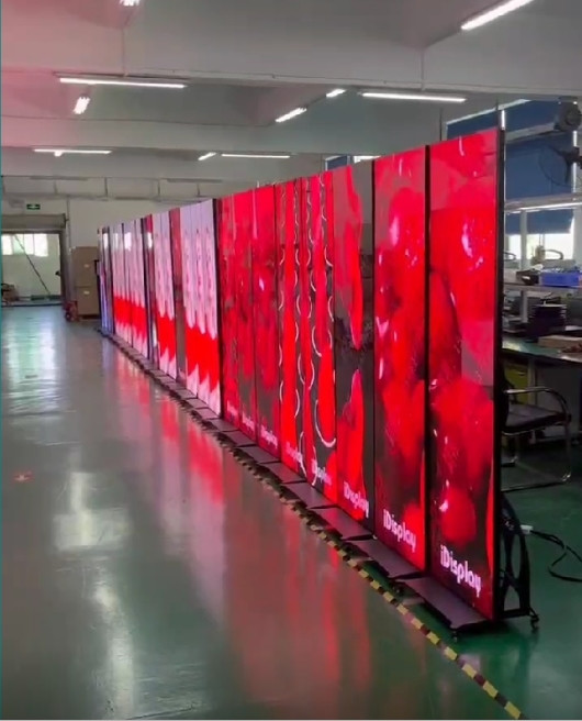 Wifi Control Poster Led Display Indoor Floor Standing HD P2.5 Full Color LED Display Screen Poster