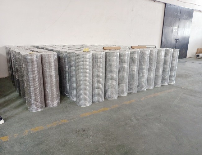 Galvanized Steel Welded Wire Mesh Rolls For Enhanced Airflow In Air Handling Equipment