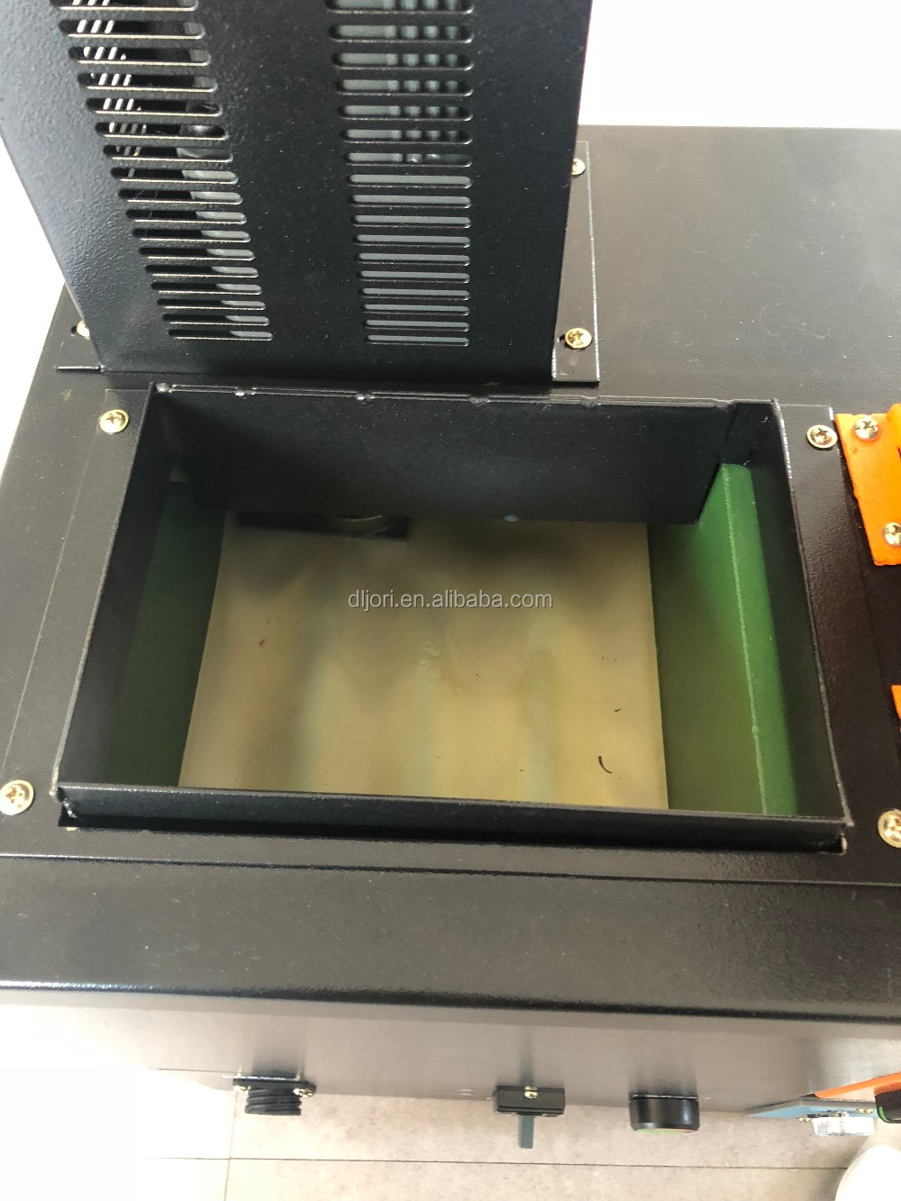 Air Filter Material Hot Melt Glue Machine Good Price Hot Melt Glue Machine with Conveyor