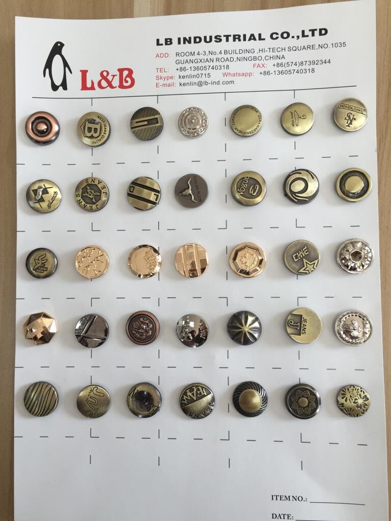 wholesale DIY fancy children Heart-shaped button resin 2 holes shirt trench coat button