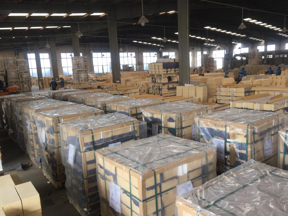 Silicon Carbide SiC High Alumina Firebrick Heat Brick with Cold Crush Strength 22-32