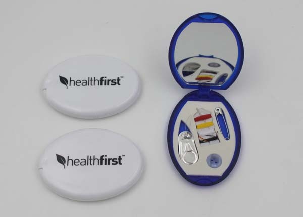 OEM Professional Compact Miniature Sewing Kit With Mirror In Plastic Case , Easy To Carry