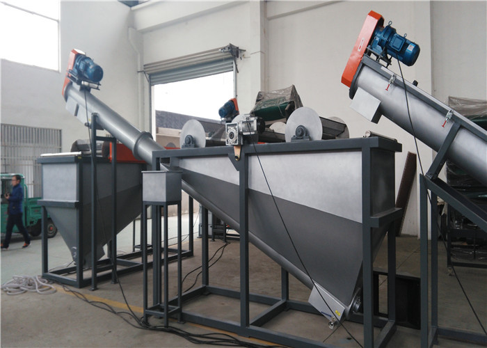 ABS / PET Recycling Line With Pet Separation Tank Different Product Capacity