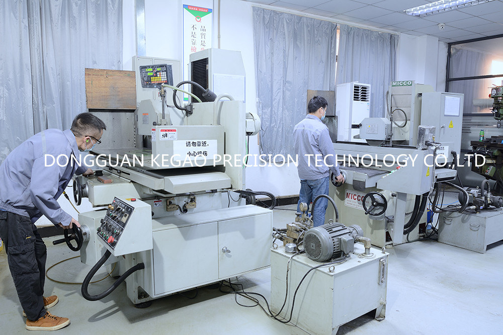 HSS Metal Injection Molding Products , 54HRC High Precision Machined Parts