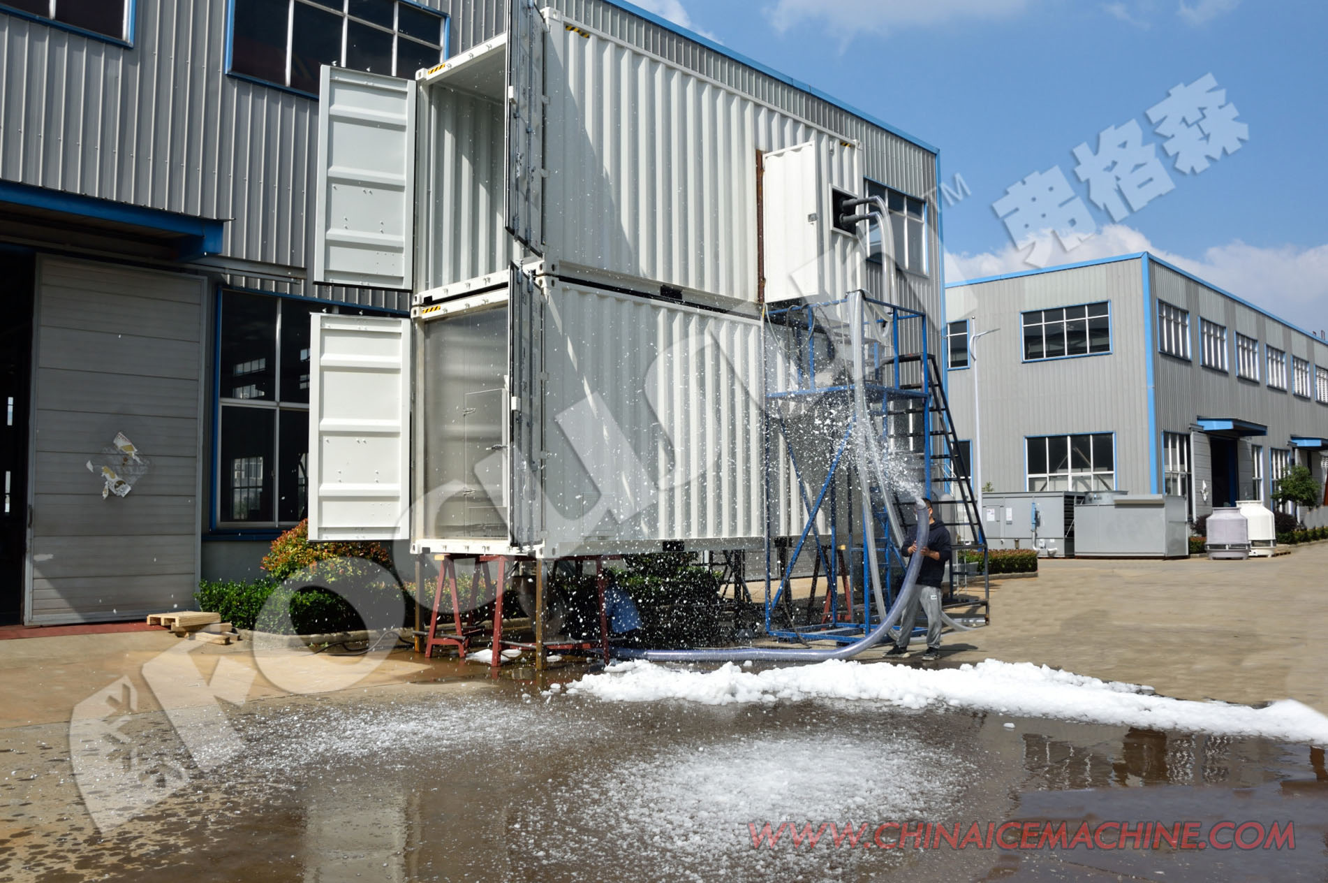 Ice Storage Capacity 30 Tons Outdoor Snow Making Machine for Ski Resorts Parties and More