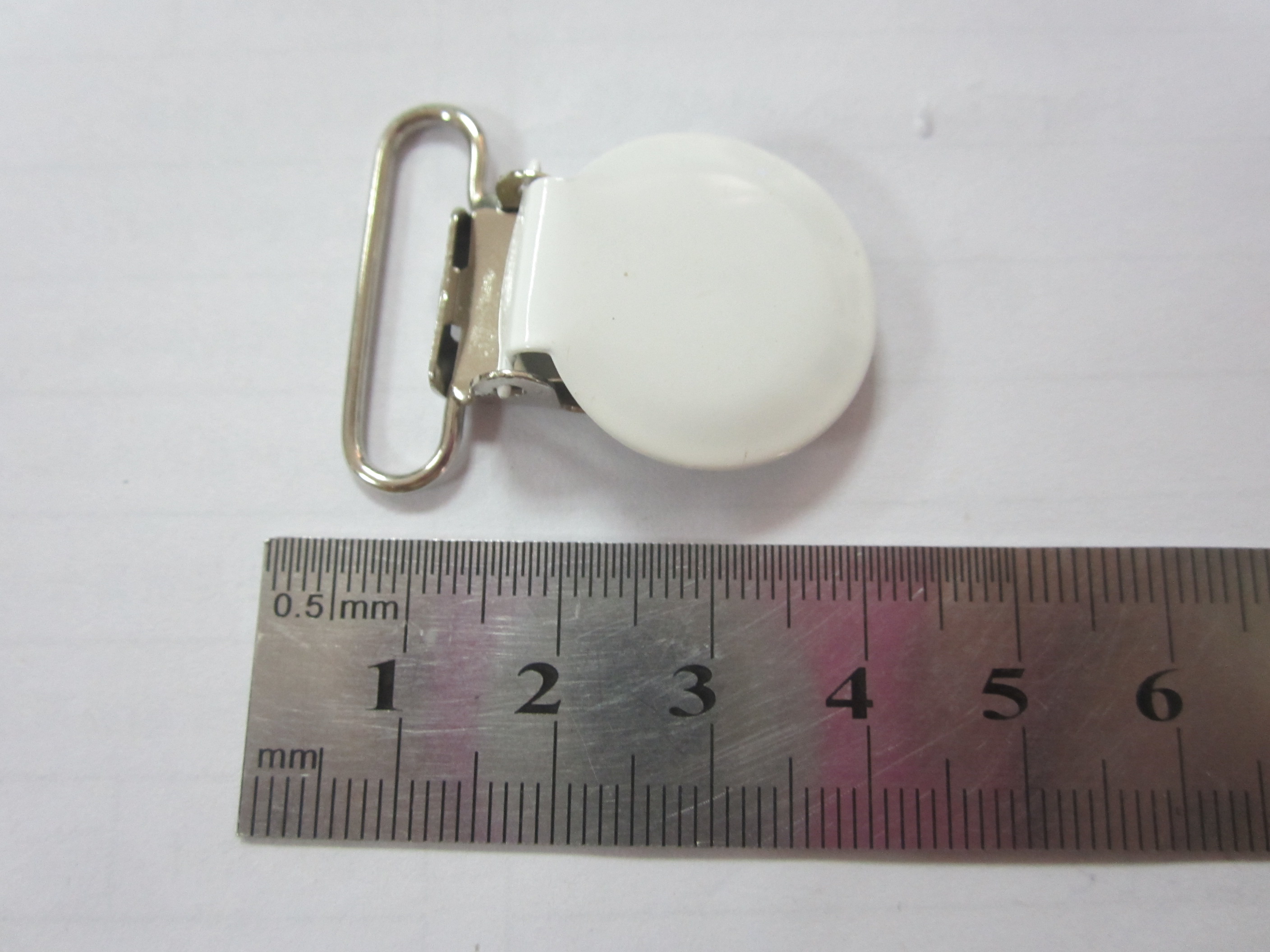 Round shape suspender clip for baby