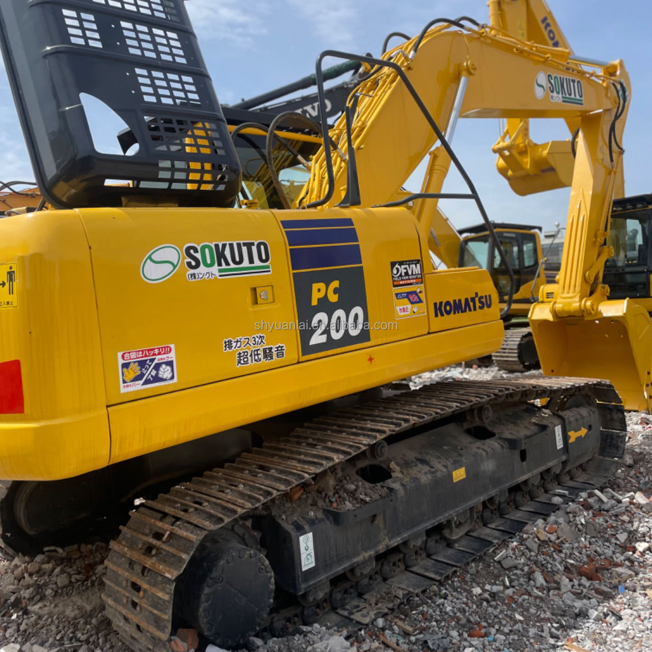 Used Komatsu PC200 Excavator 20 Tons Crawler with Original Color in Excellent Condition