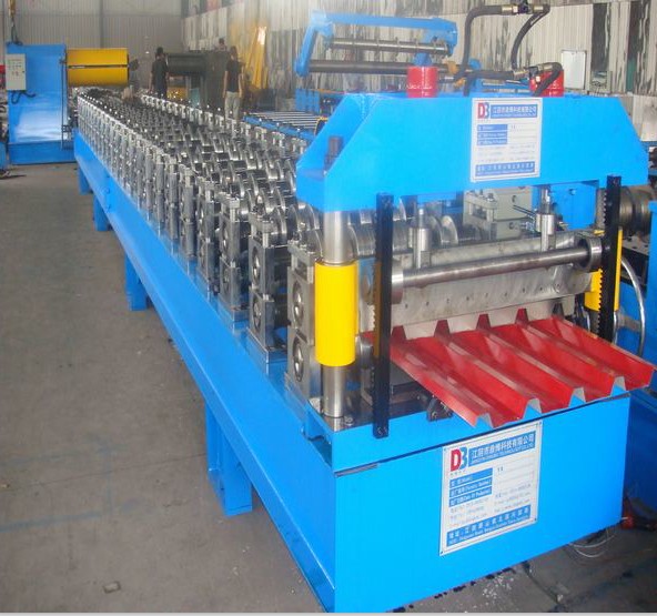 Roof use tile roll forming machine , roofing sheet double layer roll forming machine