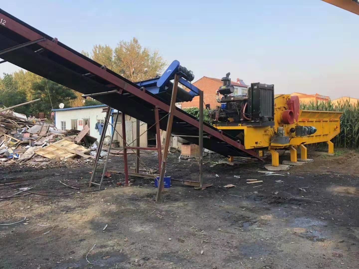 Shredding Wood Pallet Machine 37KW Wooden Pallet Crusher