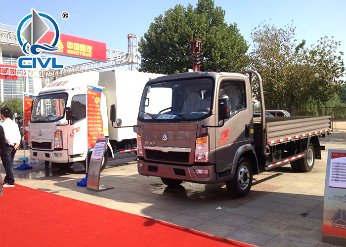 Sinotruk Howo 4x2 Light Duty Tipper / Diesel Light Cargo Truck ZZ1047C2813C145