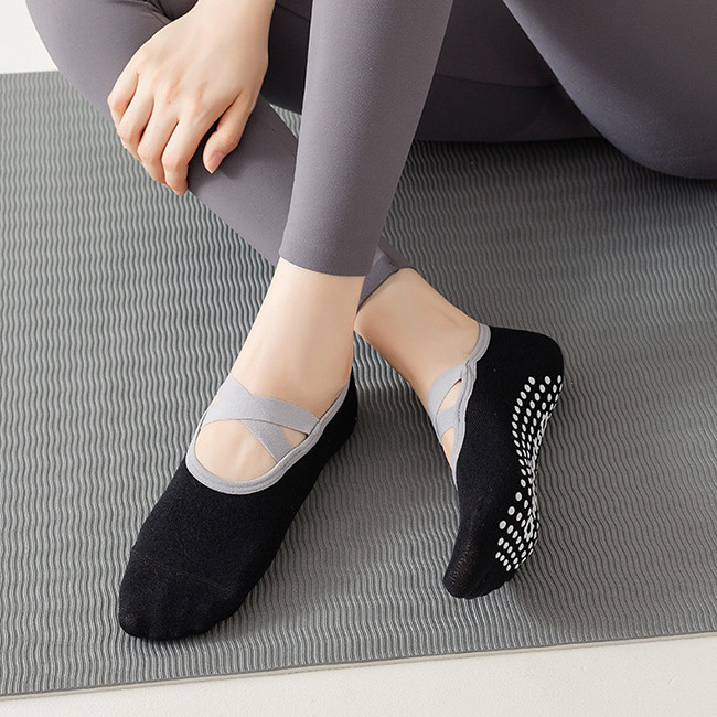 Sports Plain Non Slip Yoga Socks Backless Yoga Pilates Socks With Grips
