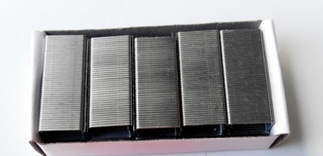 Good Quality Office Standard #24/6 Staples Galvanized Steel,1000pcs/box